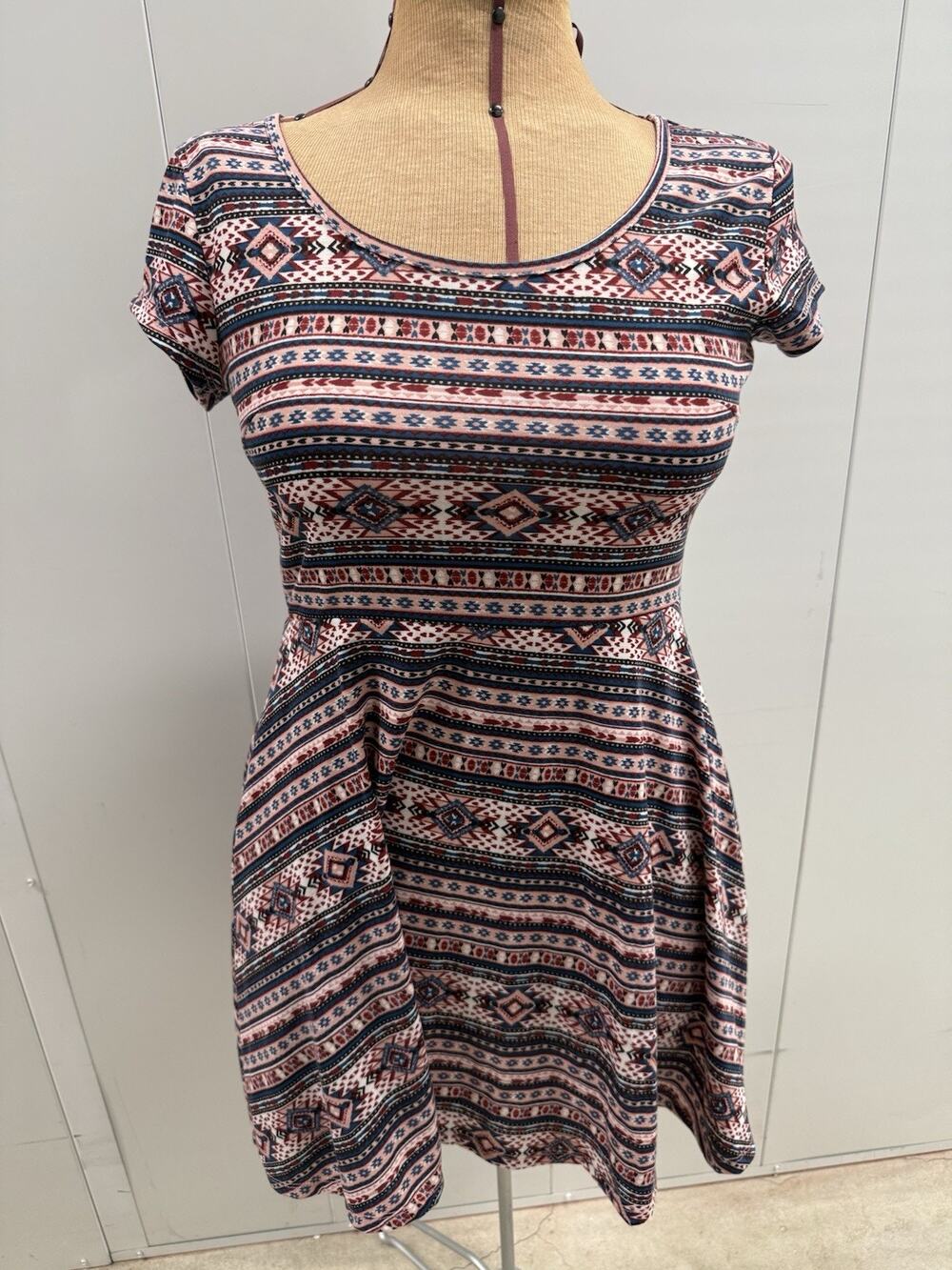 Wallflower Womens A-Line Sundress Size M Geometric Teeshirt Knee Length Boho